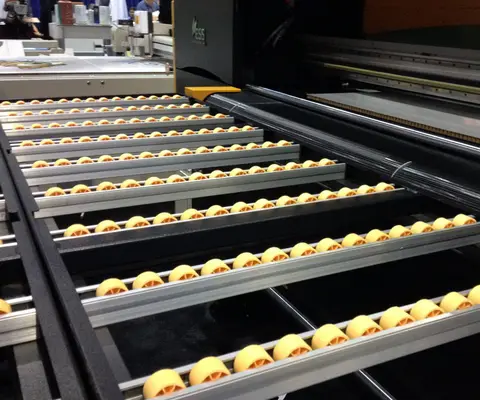 Printed sheets on the finishing line