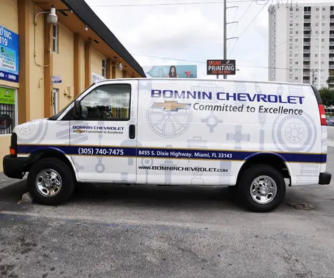Bomnin Chevrolet van lettering